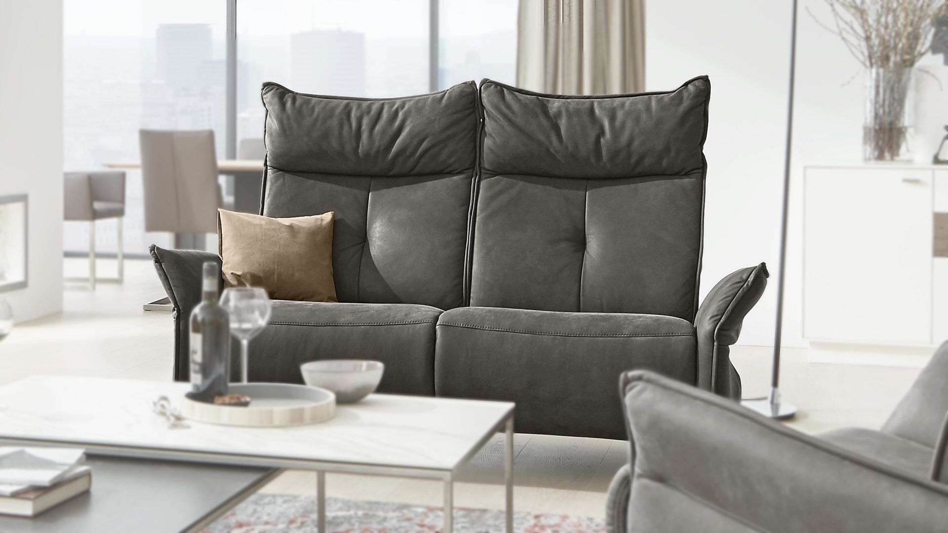 Interliving Sofa Serie 4200 2 5 Sitzer Als Couch Zinnfarbenes Leder Interliving Sofa Serie 4200 2 5