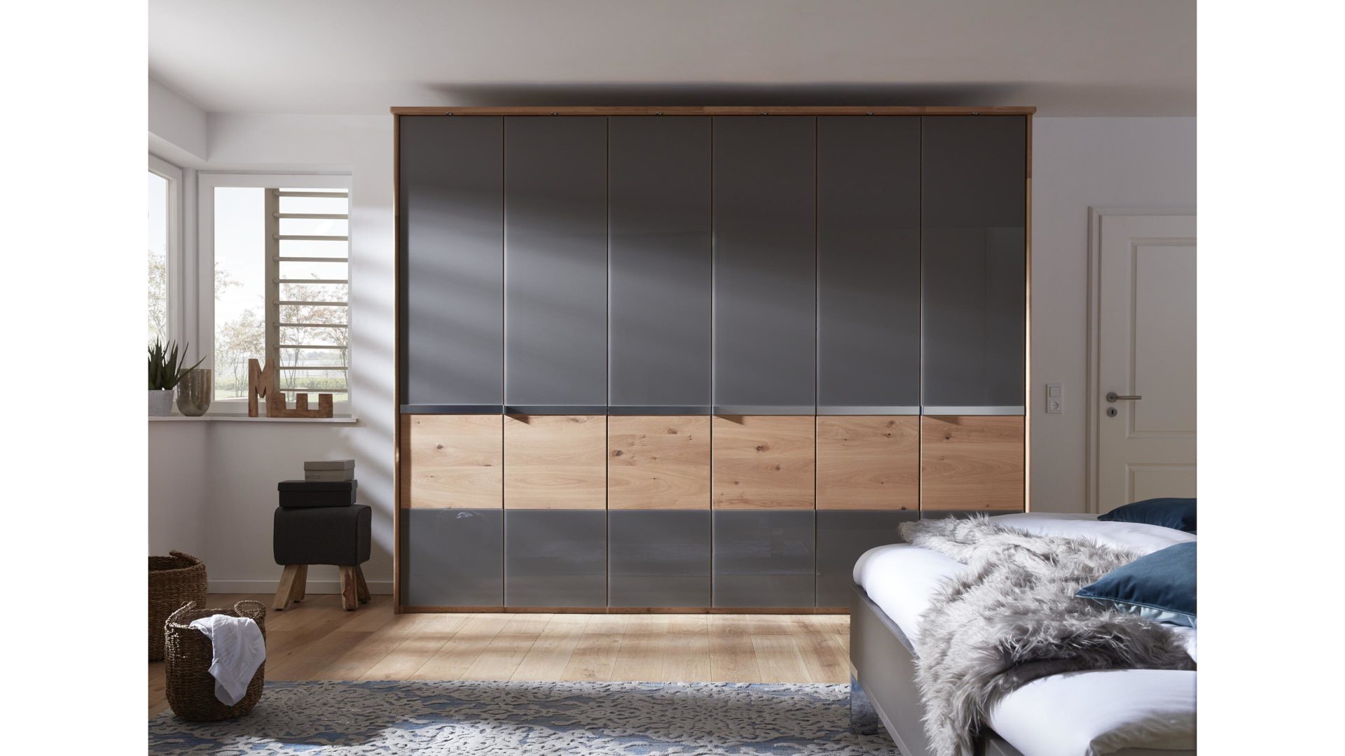 Interliving Schlafzimmer Serie 1202 Kleiderschrank Teilmassive Interliving Schlafzimmer Serie 1202 Kleiderschrank Teilmassive