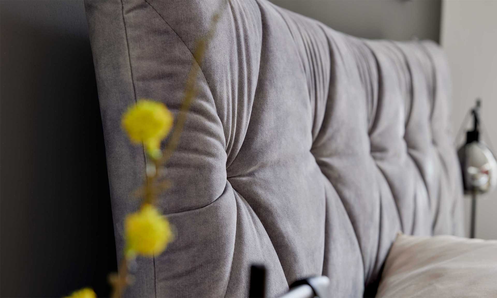 IL1420 Auri silver Boxspringbett Detail Kopfteil