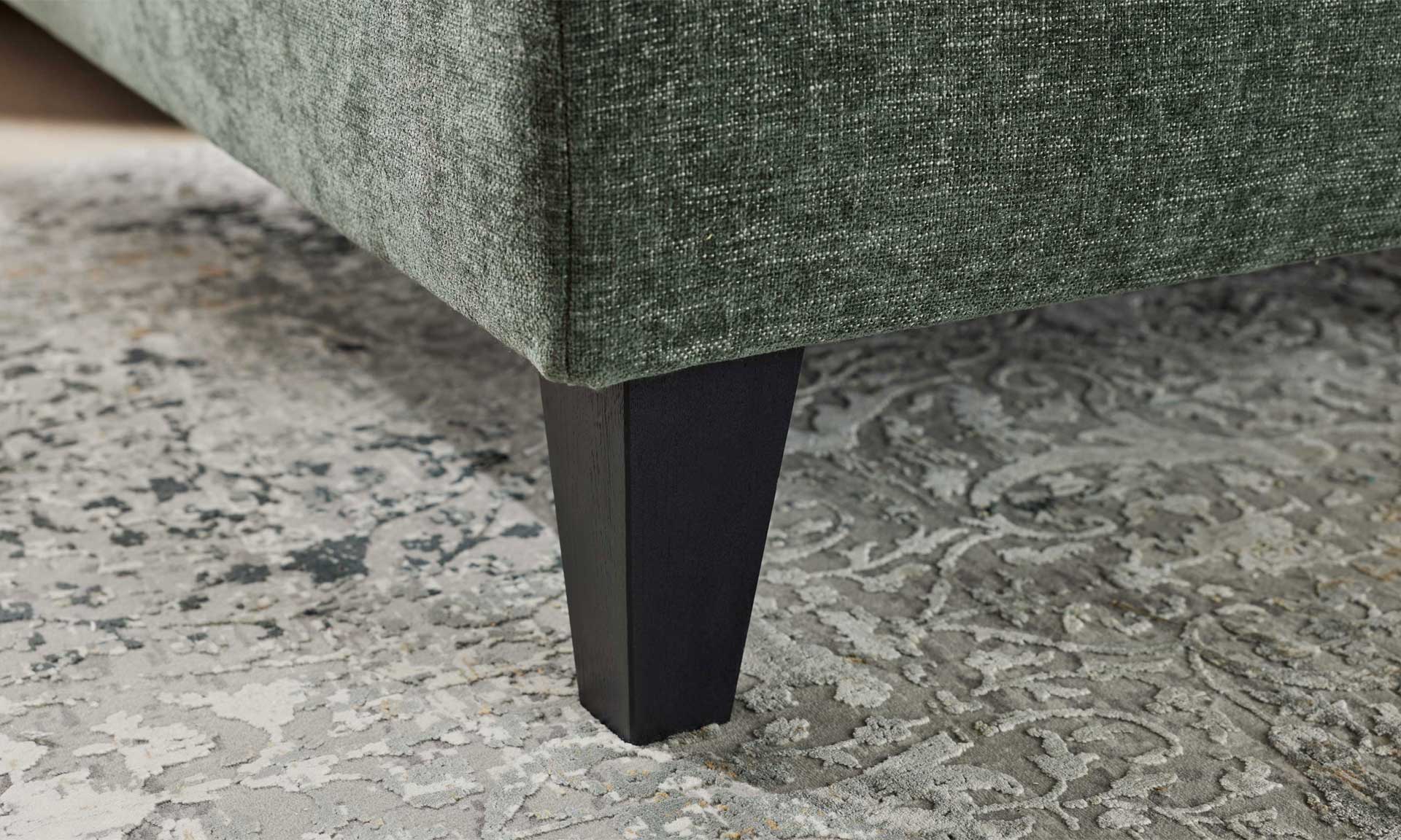 IL1420 Toni moos Boxspringbett Detail Holzfuß