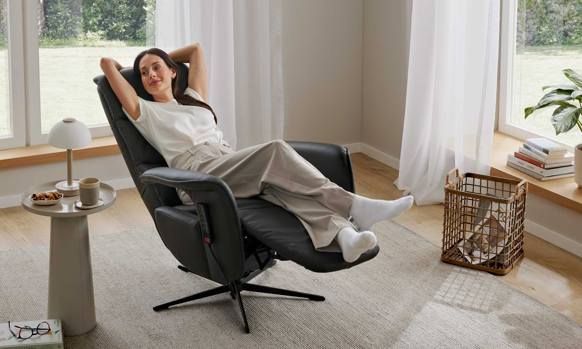 IL4545 Torro anthrazit Wohnbeispiel Relaxfunktion