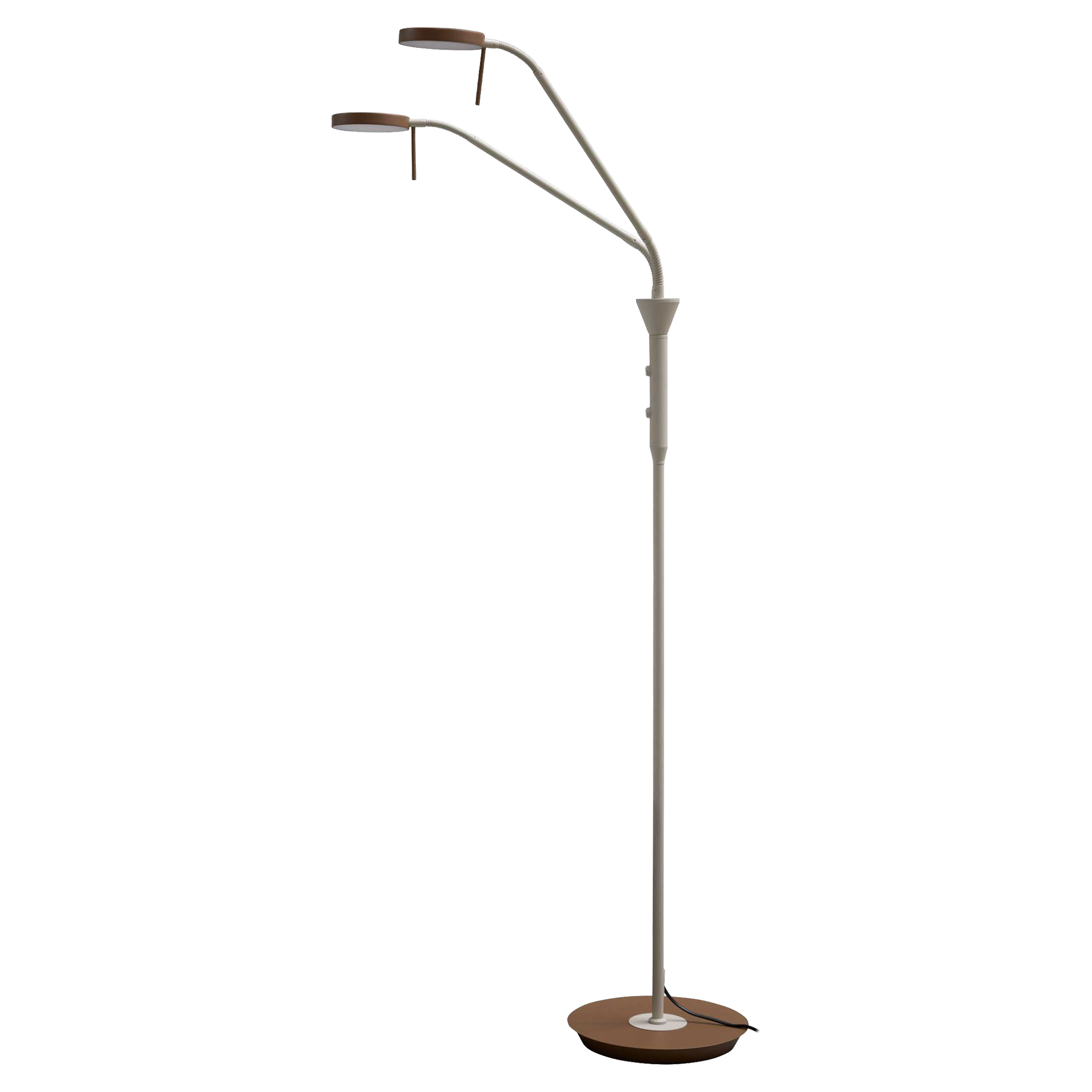 Stehlampe mit schlankem cremefarbenem Ständer, zwei gebogenen Armen mit runden braunen Leuchtköpfen, braunem Rundfuß und schwarzem Kabel.