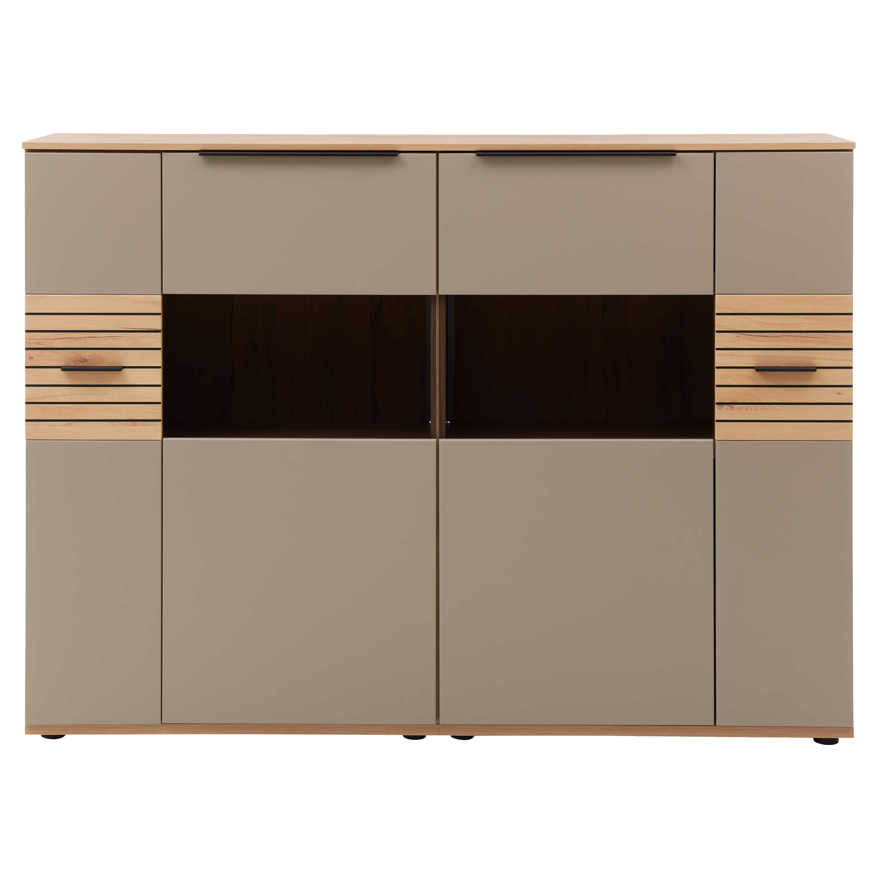 Sideboard mit matt taupefarbenen Fronten, zwei offenen mittleren Fächern und hellen Holzlamellen mit schwarzen Griffen.
