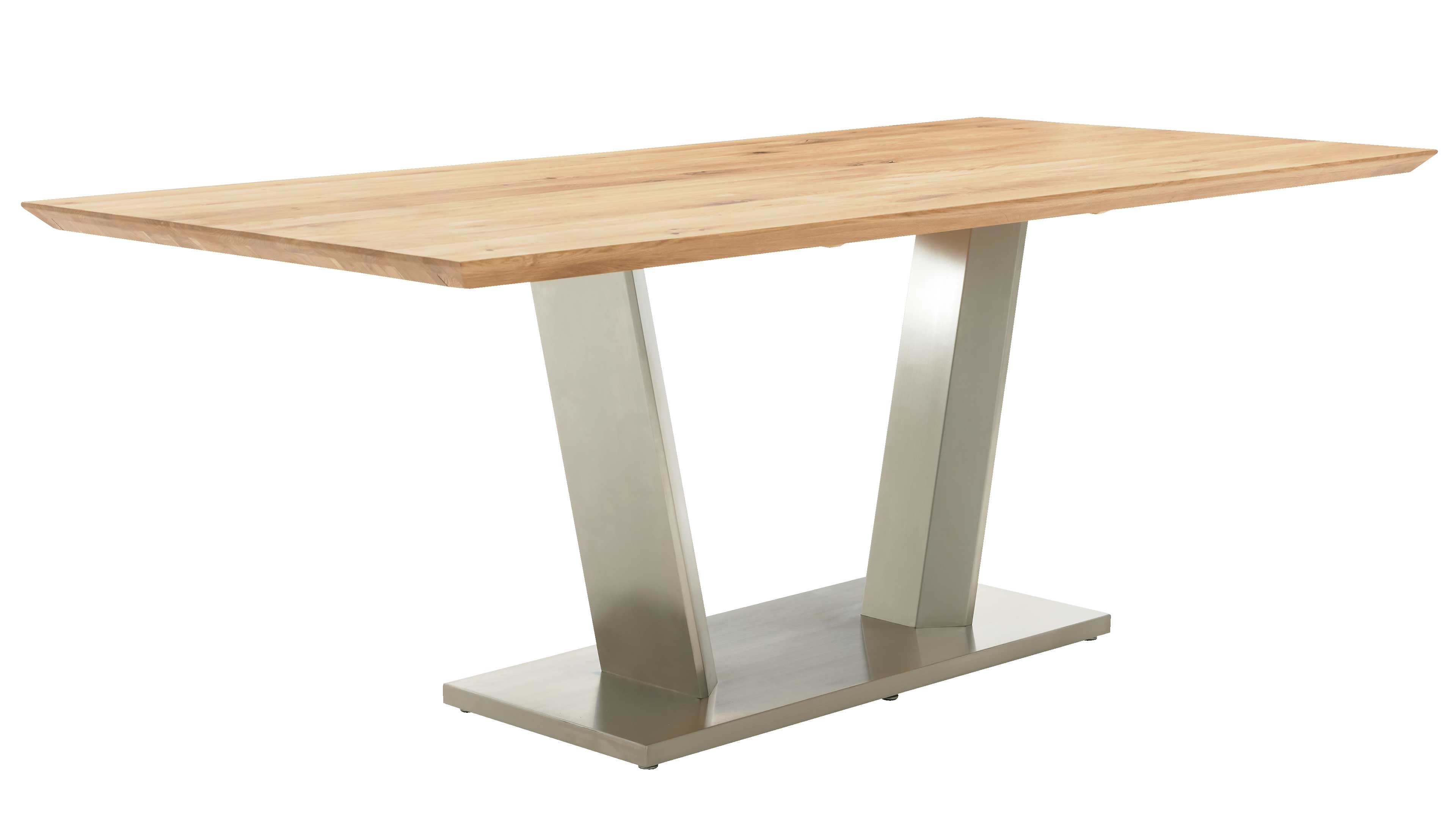 Rechteckiger Holztisch mit natürlicher Maserung, auf zwei schräg gestellten, silbernen Metallstützen und Bodenplatte.