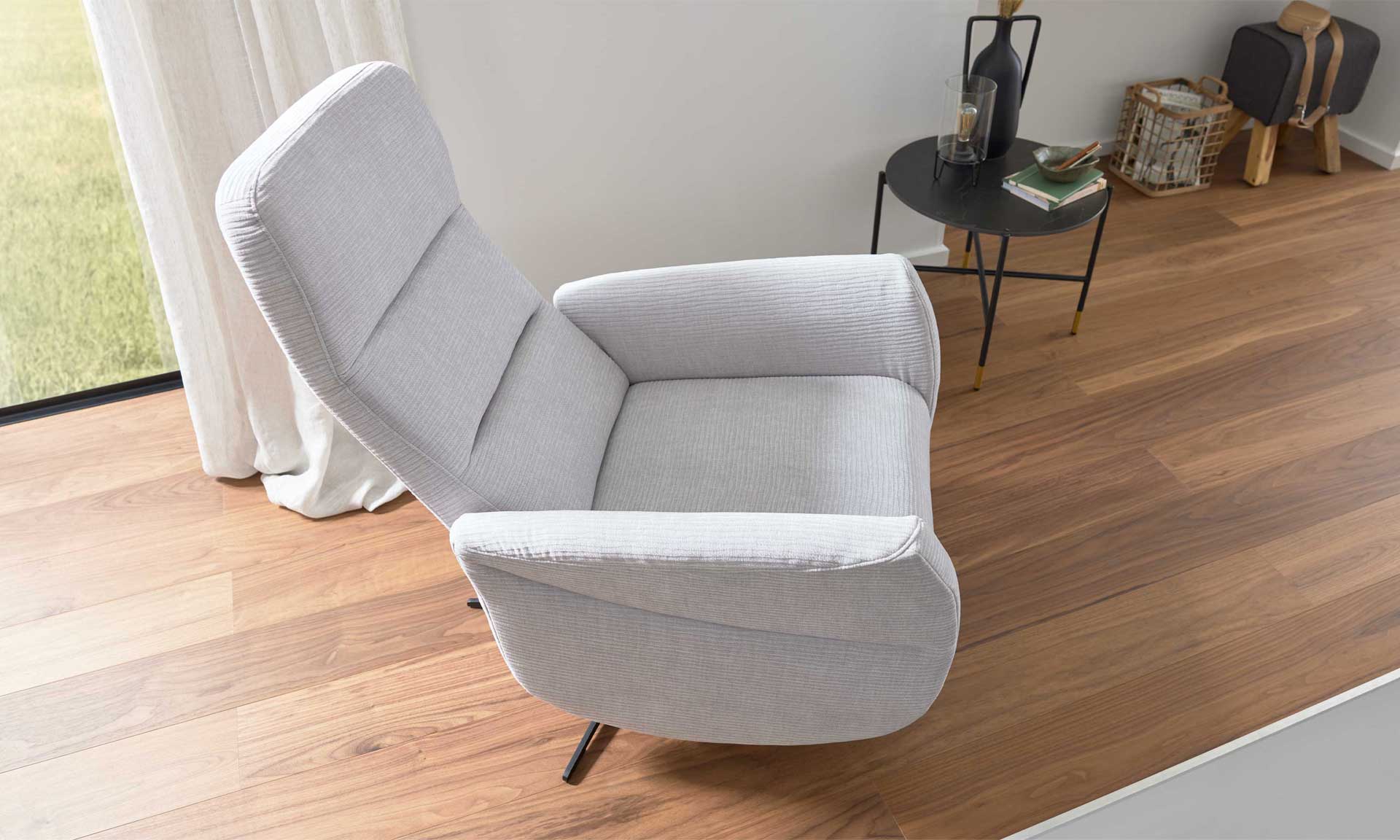 Relaxsessel in silbergrauer Cord-Optik