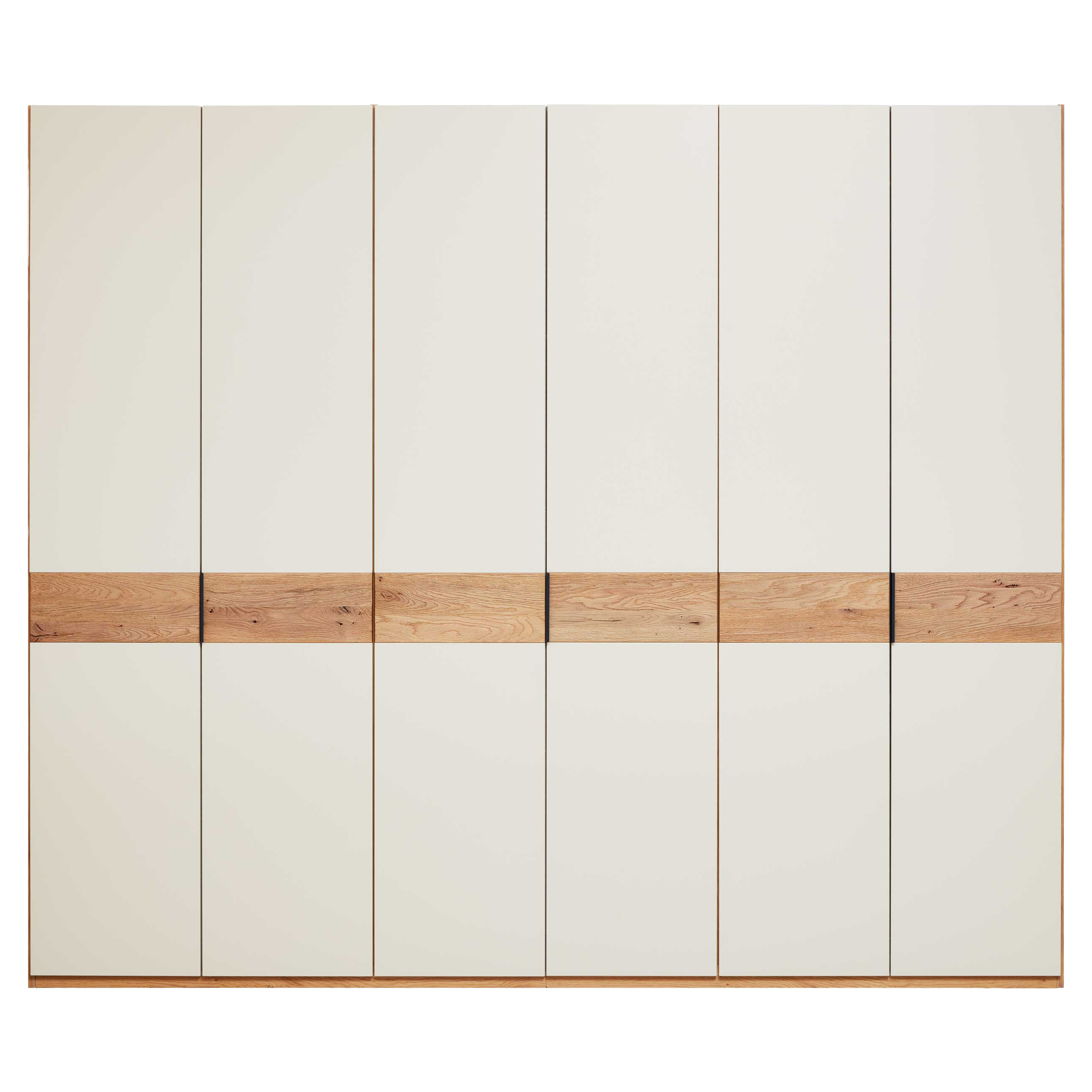 Großer Schrank mit sechs hohen, hellbeigen Türen, durchgehendem mittigem Holzstreifen mit sichtbarer Maserung und Holzsockel.