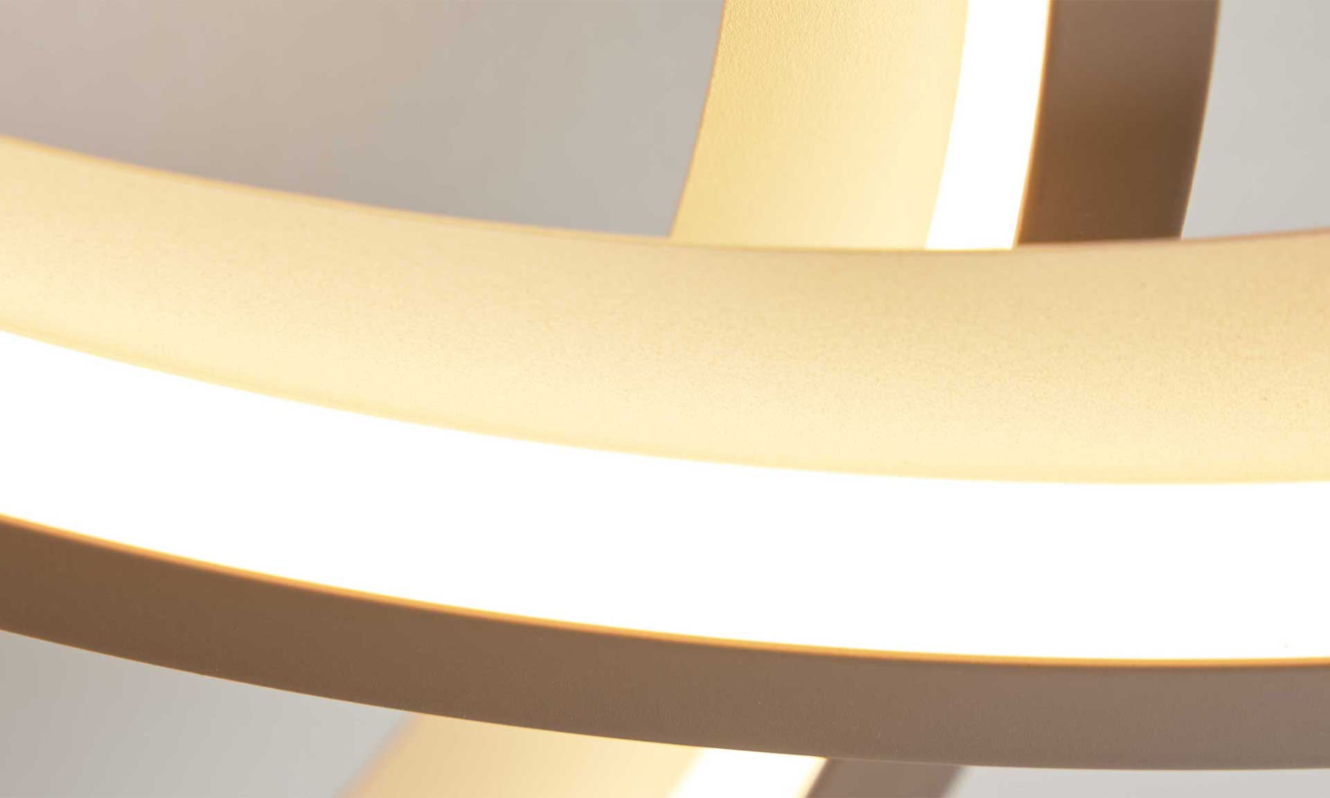 IL9353 Deckenleuchte Detail Lichtfarbe