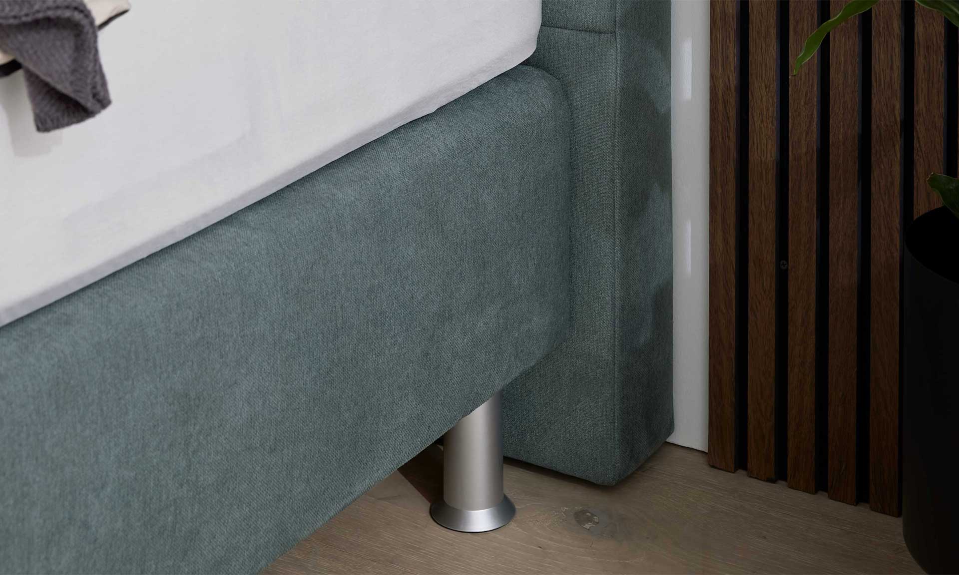 IL1402 Boxspringbett Nele steel Detail Seitenansicht