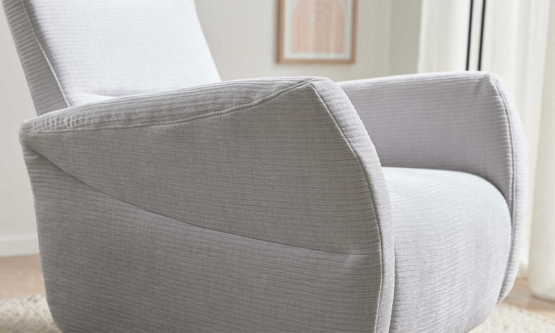 Relaxsessel in silbergrauer Cord-Optik