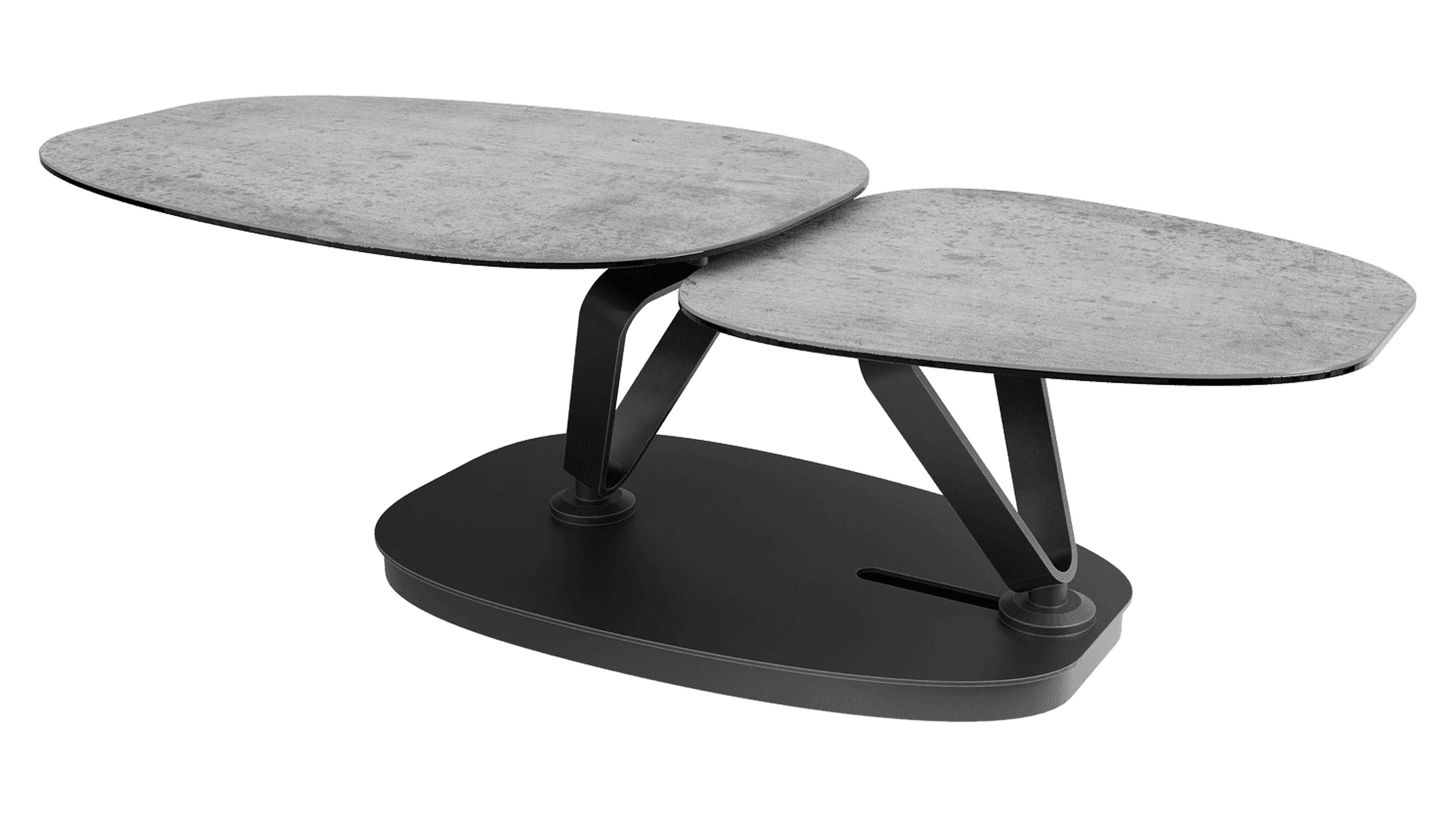 Zweitstufiger Couchtisch mit zwei unregelmäßigen hellgrauen Platten, schwarzen V-förmigen Metallstreben und ovaler schwarzer Basis.