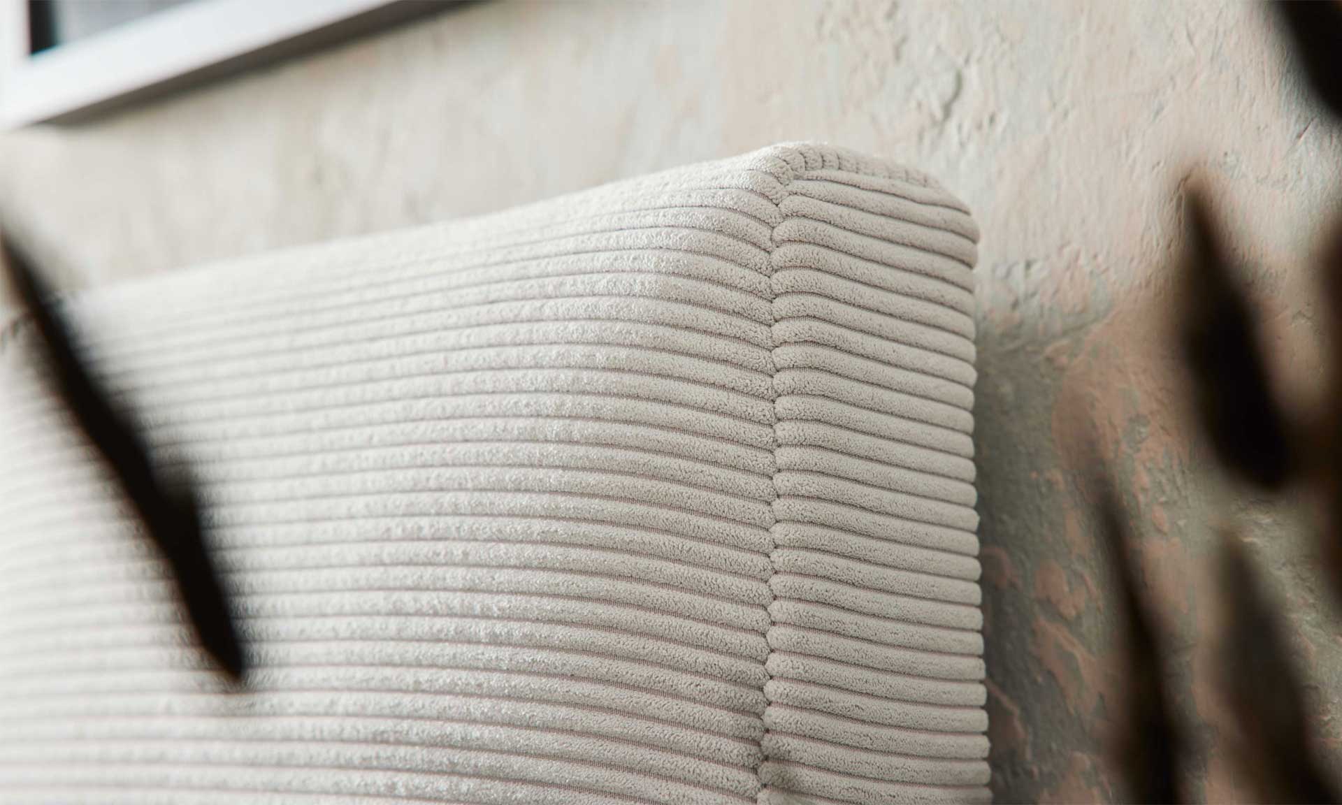 IL1418 Boxspringbett Feincord silver Kopfteilseite