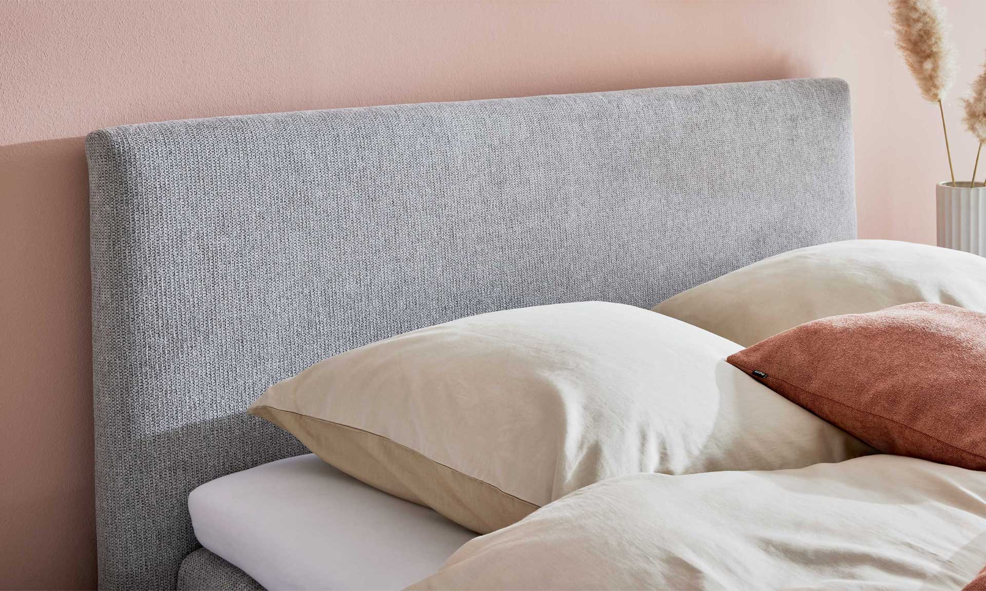 Platingraues Boxspringbett, 180 x 200 cm