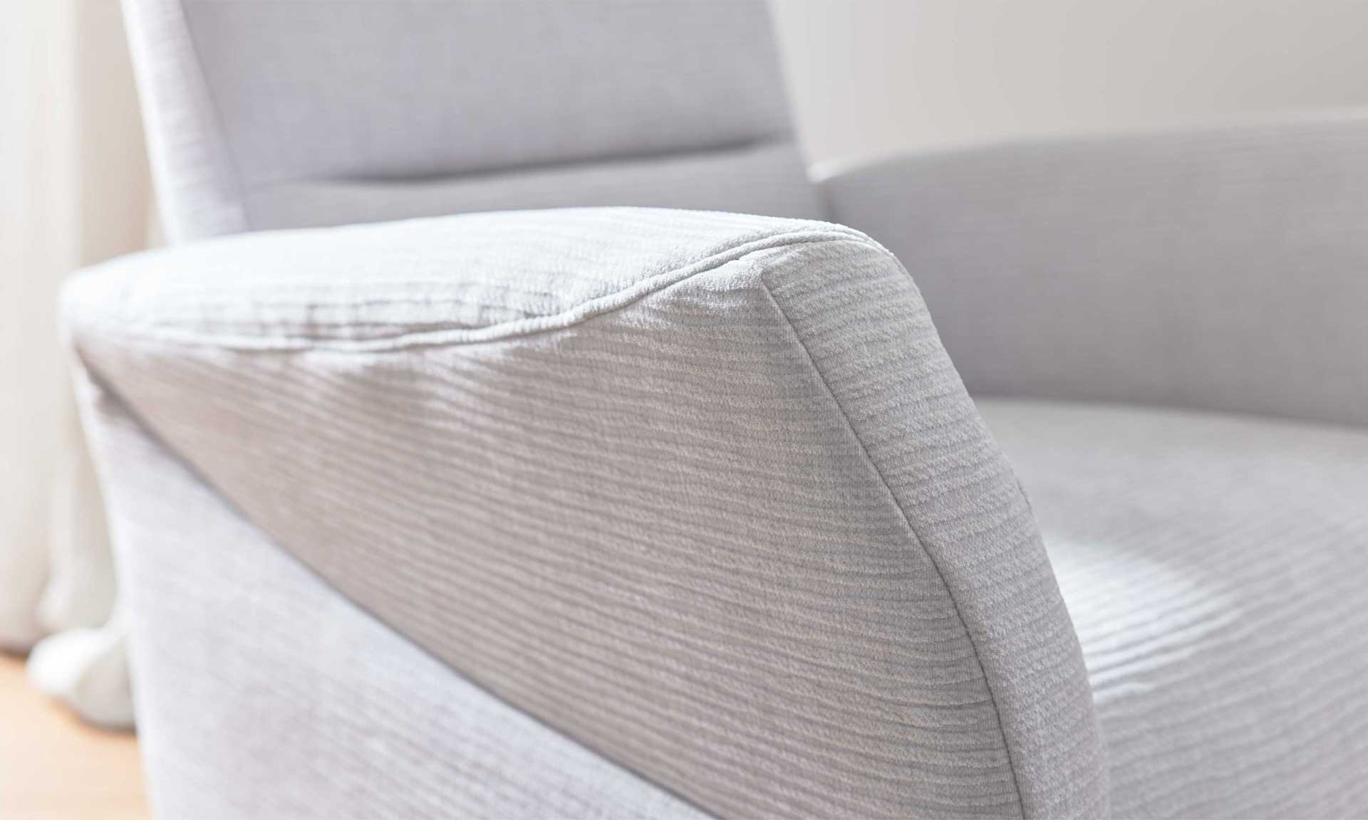 Relaxsessel in silbergrauer Cord-Optik