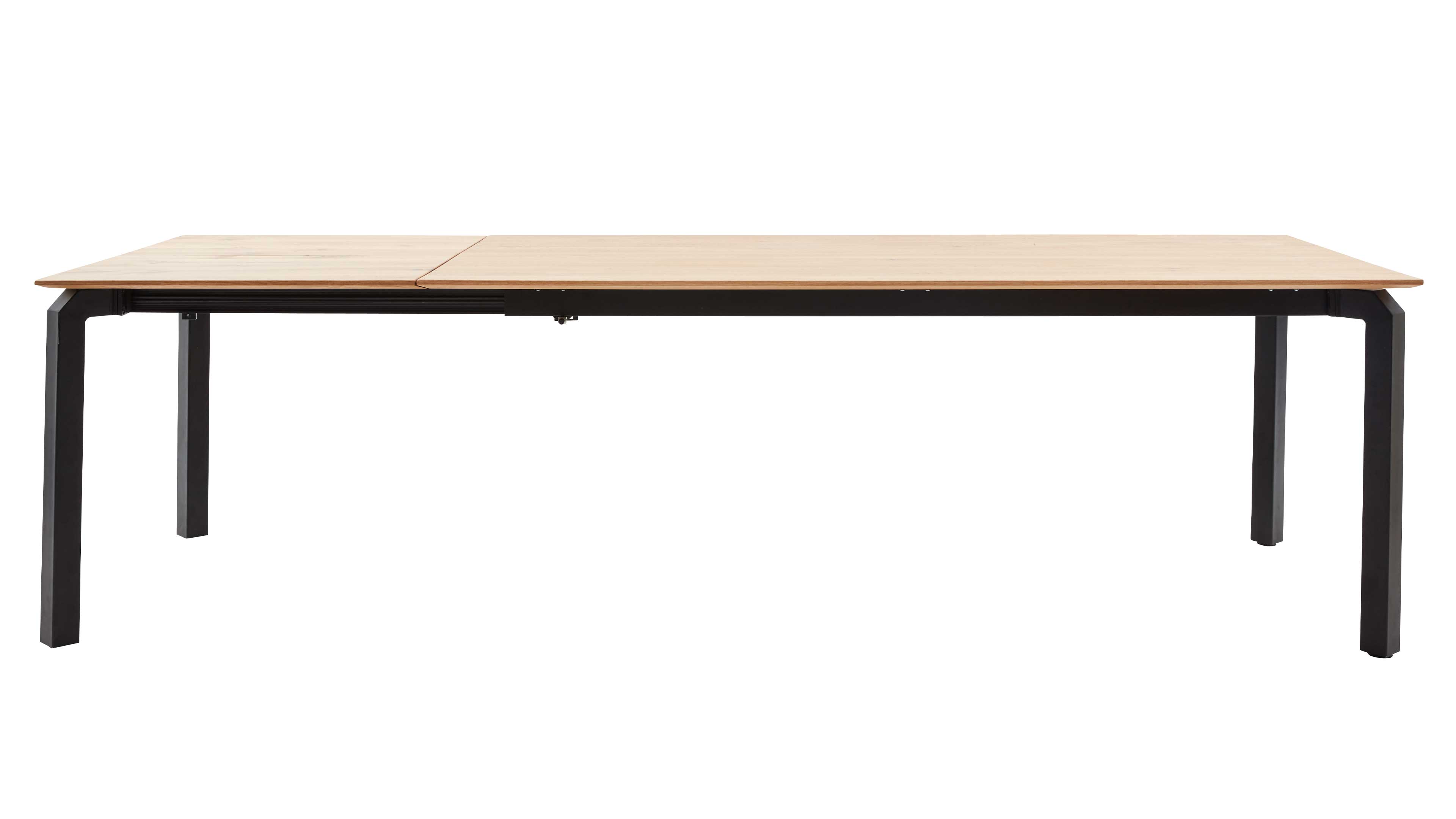 Großer Tisch mit hellem Holz-Tischblatt in zwei Segmenten, sichtbarer Mittelfuge und schwarzem Metallgestell mit vier Beinen.