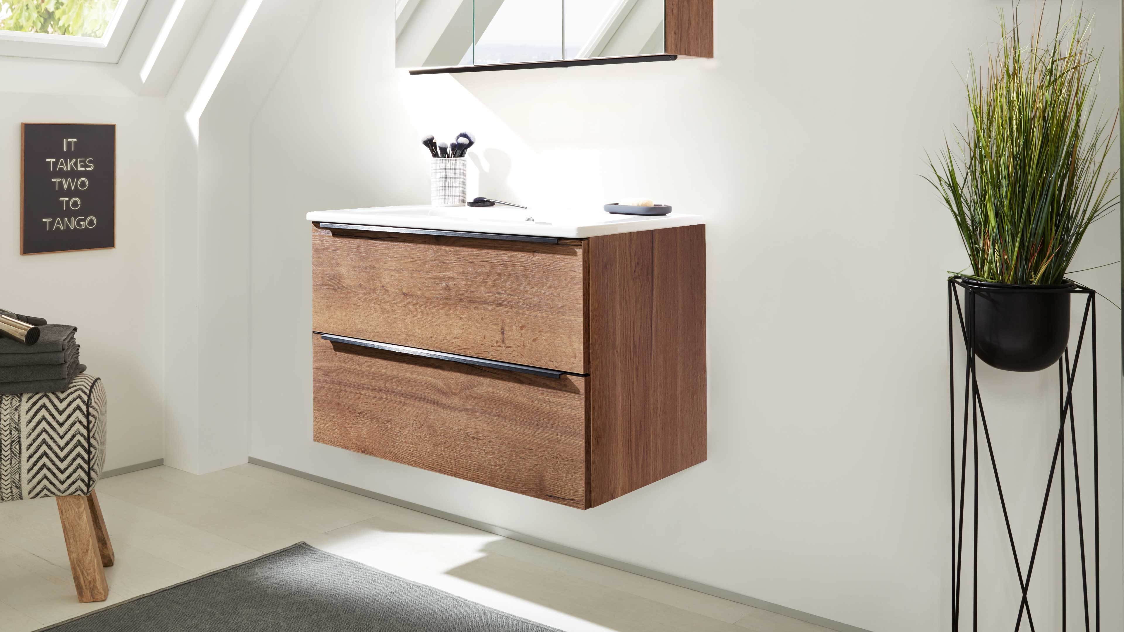 Interliving Bad Serie 7402