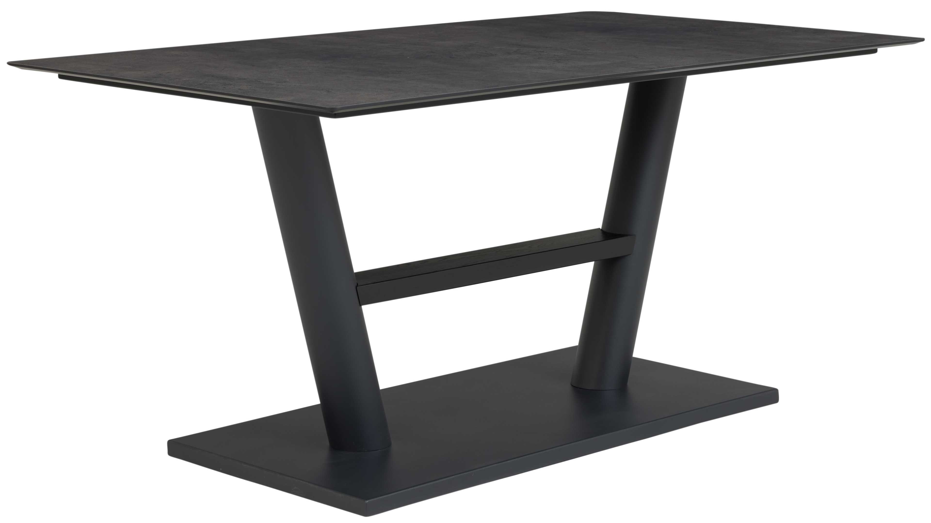 Tisch mit dunkler rechteckiger Platte, zwei schrägen zylindrischen Beinen, Querverstrebung und flacher rechteckiger Bodenplatte.