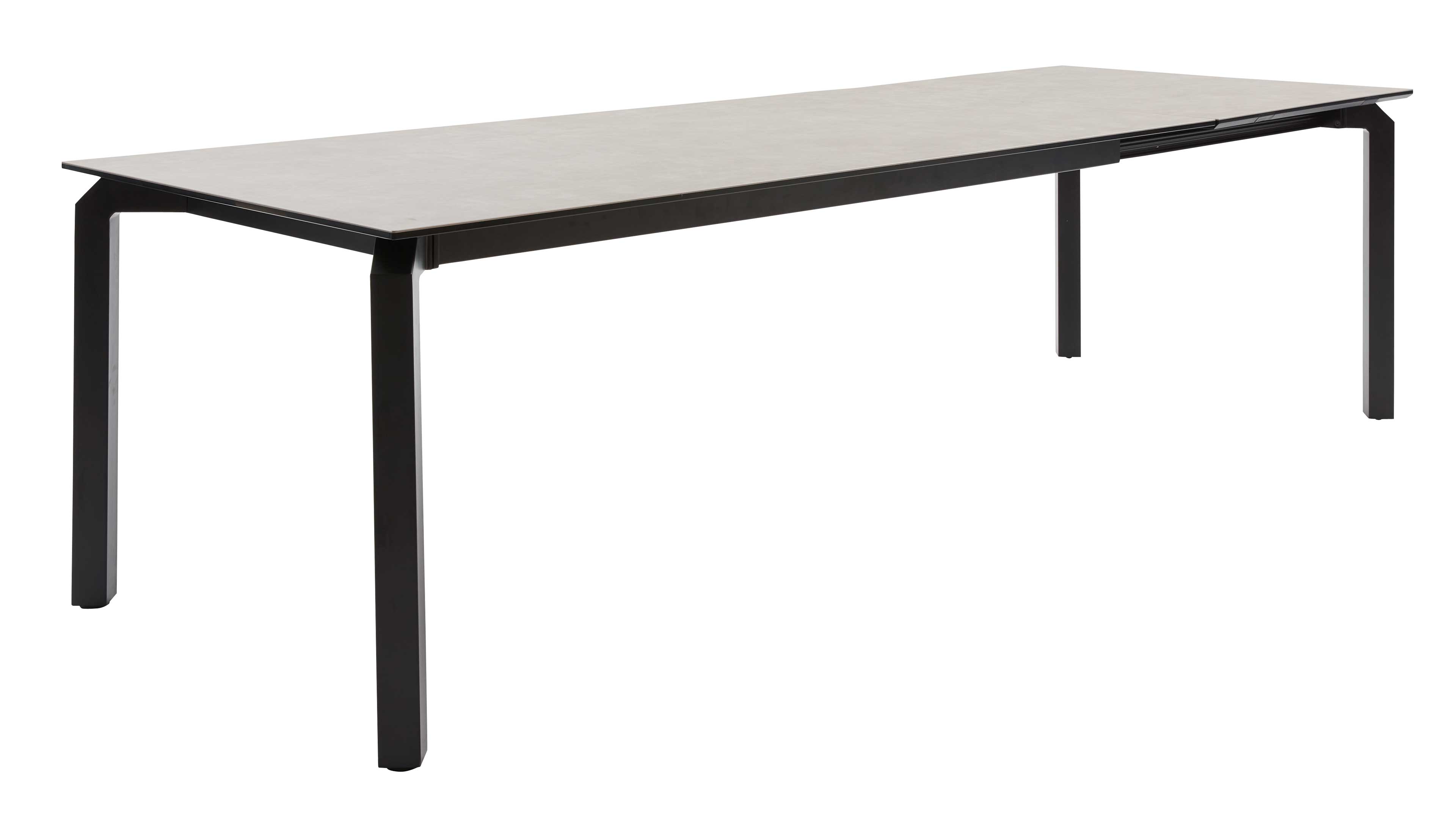 Langer rechteckiger Tisch mit hellgrauem dünnem Tischblatt auf schwarzem Metallgestell, drei eckige Beine und sichtbare Schiene.