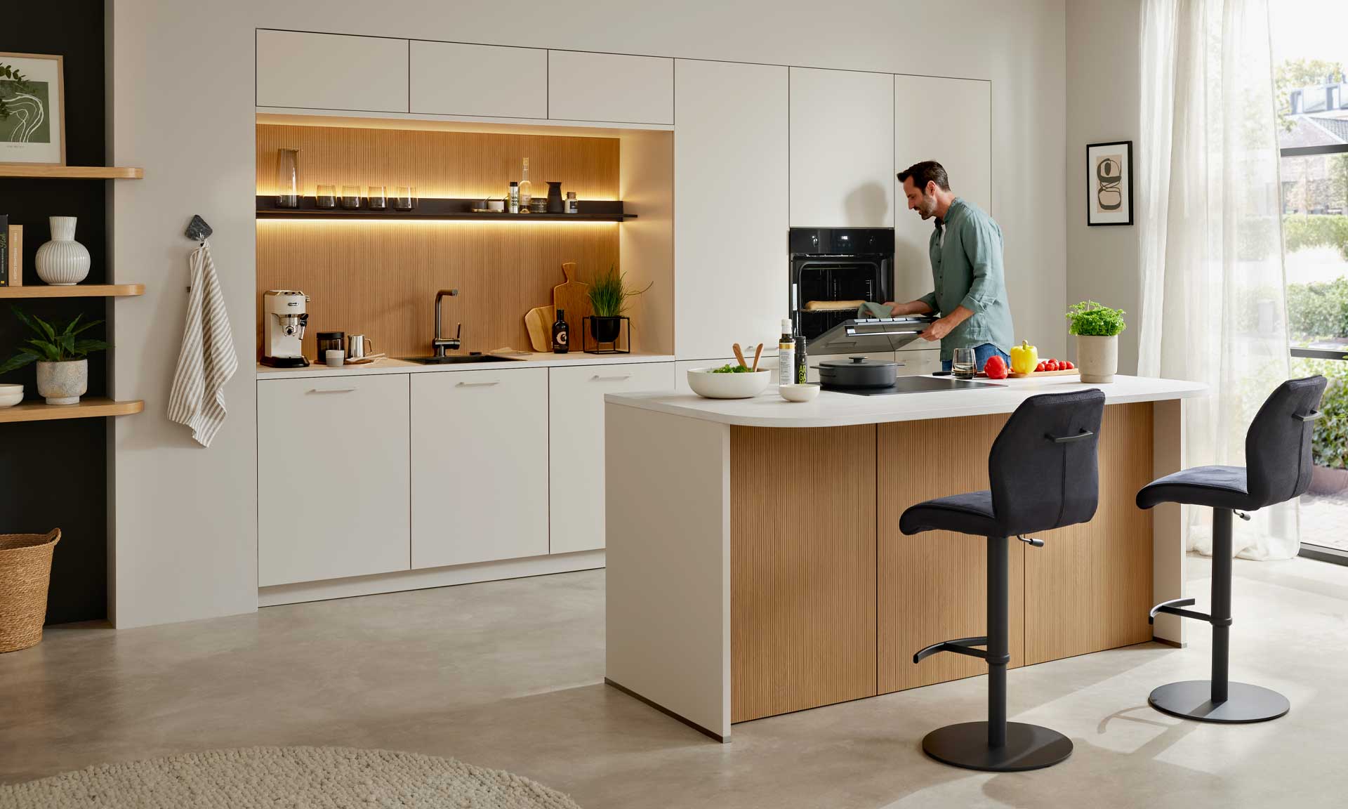 IL3116 geöffneter Backofen