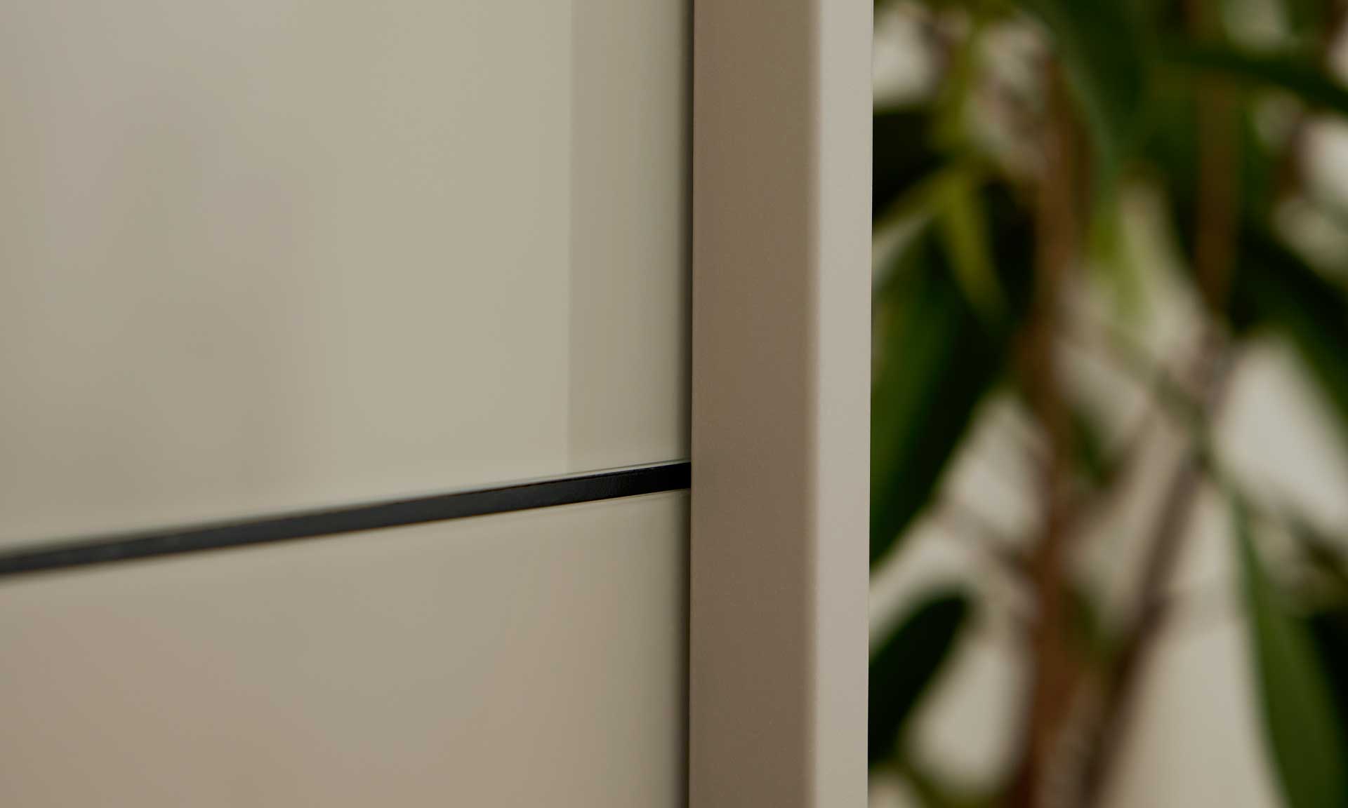 IL1211 Schwebetürenschrank Detail