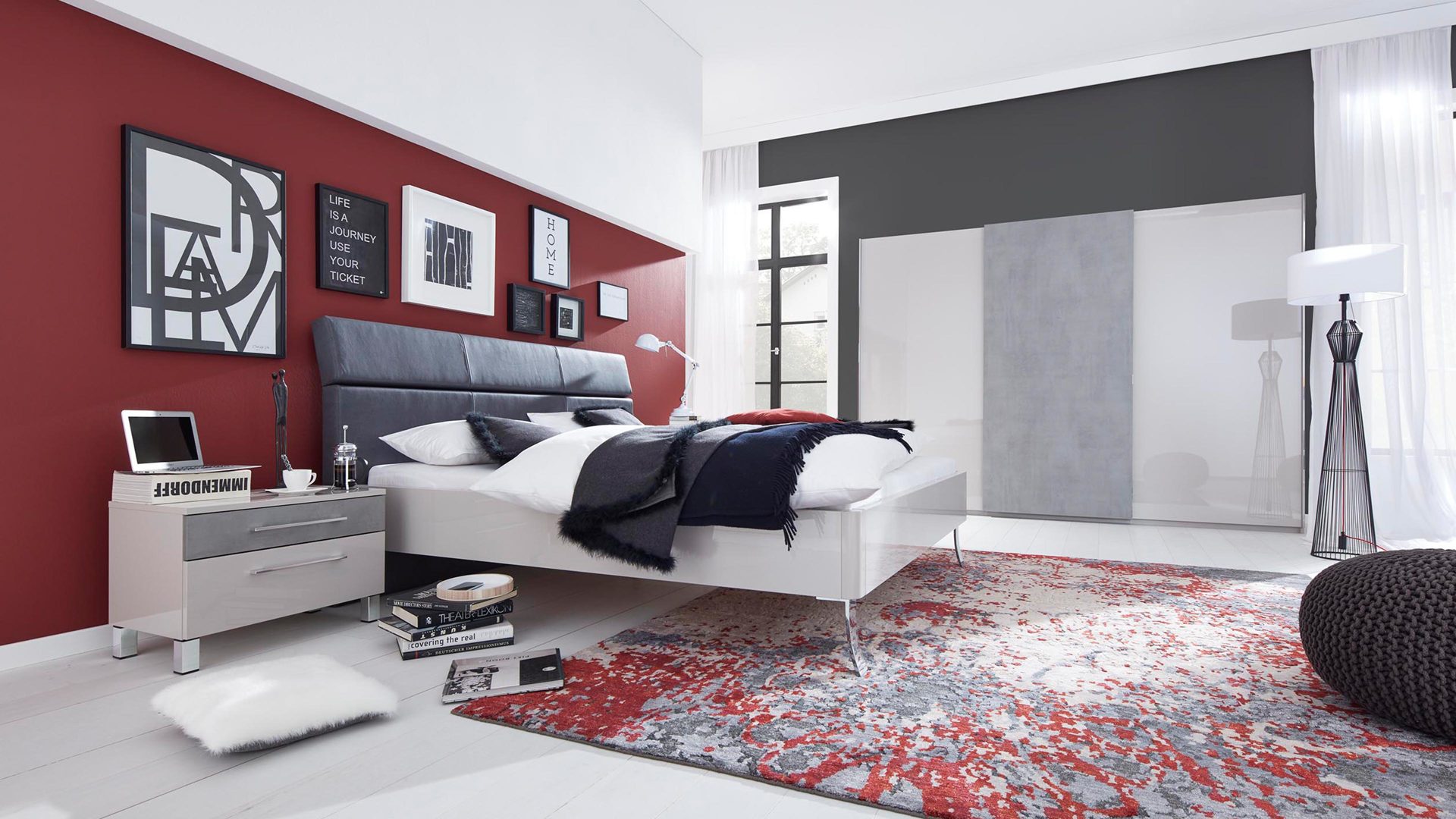 Komplettzimmer Loddenkemper | il aus Holz in Grau Interliving Schlafzimmer Serie 1003 – Schlafzimmerkombination kristallgraue Hochglanzoberflächen & betonfarbene Kunststoffoberflächen – vierteilig