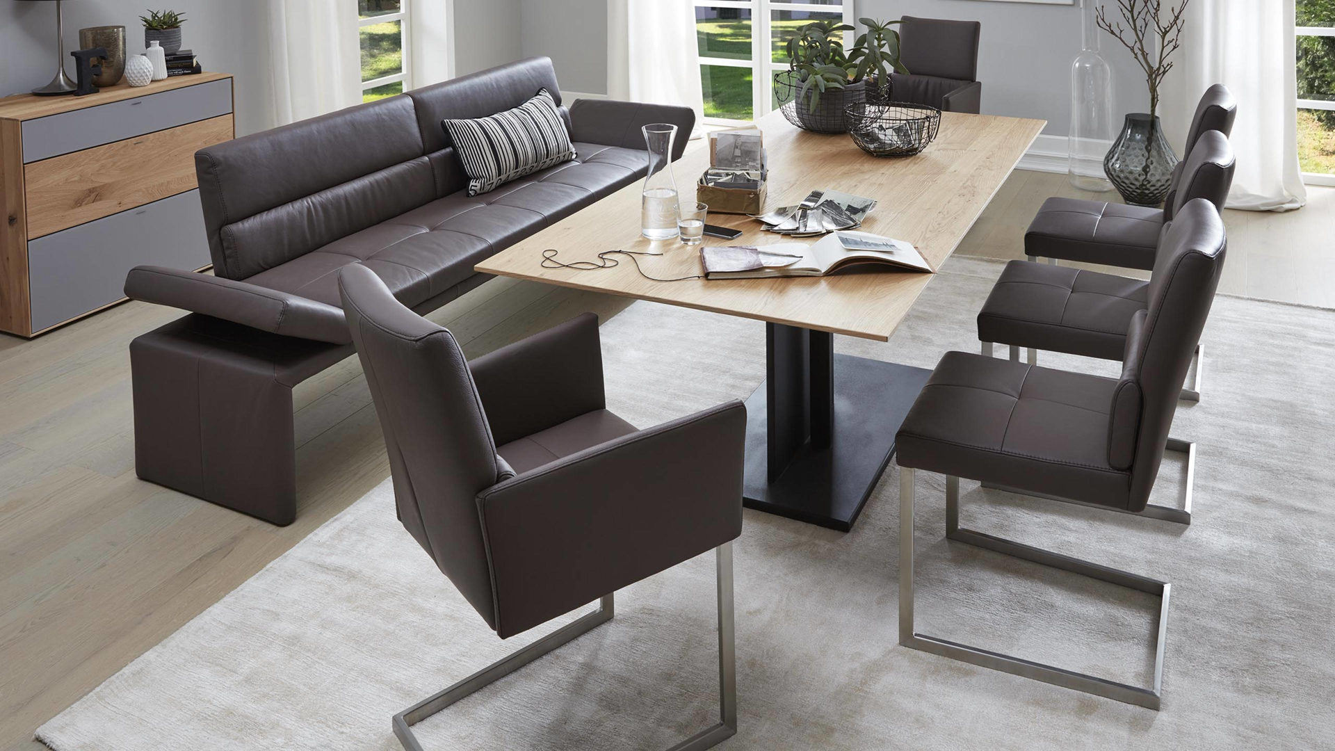 Polsterbank K+w polstermöbel | il aus Leder in Braun Interliving Esszimmer Serie 5601 – Solobank braunes LongLife-Leder Bronco Africa 77 – Länge ca. 247 cm
