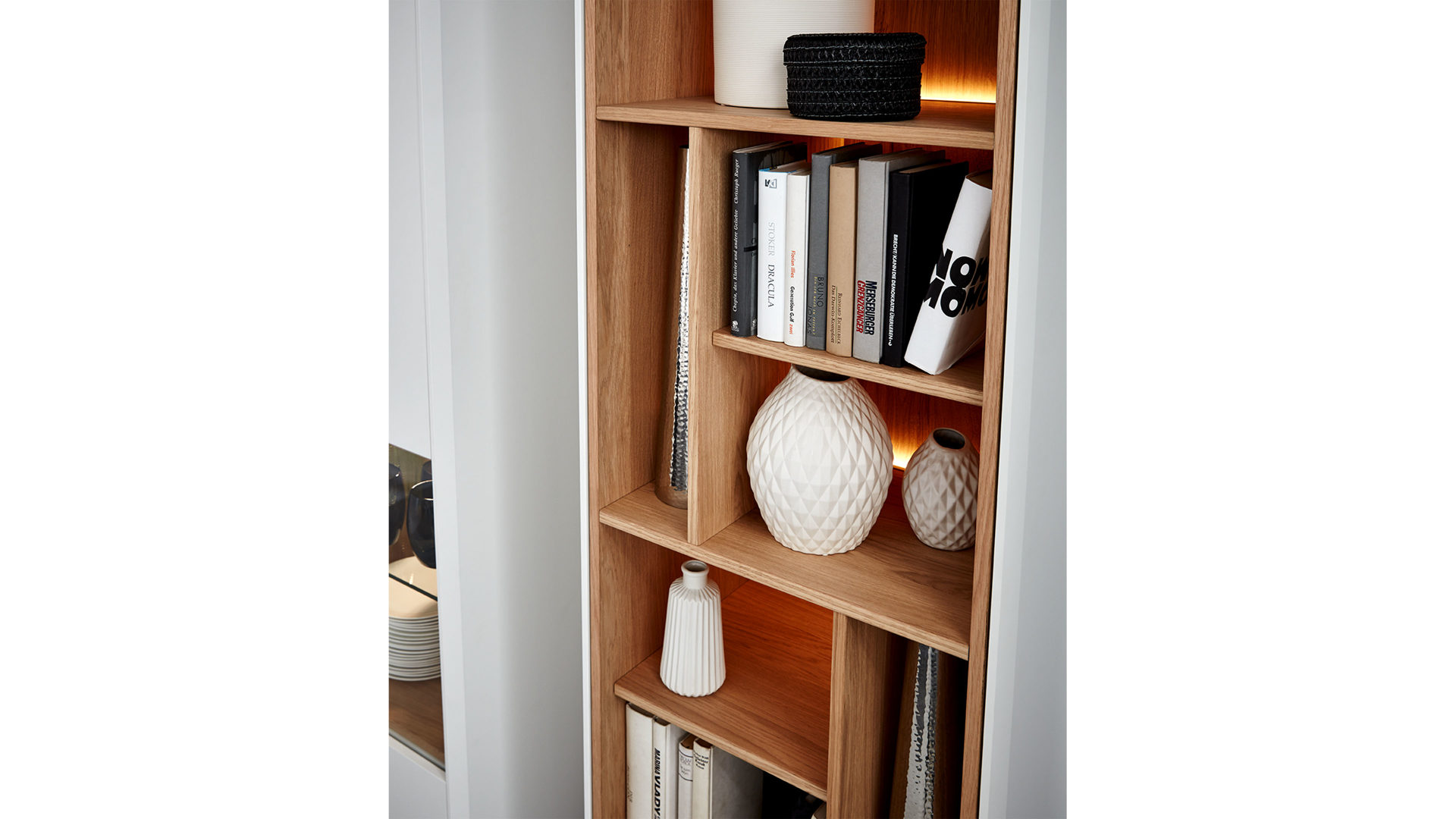 Interliving Wohnzimmer Serie 2102 Design Regal Mit Schubladen 510469 Mit Beleuchtung