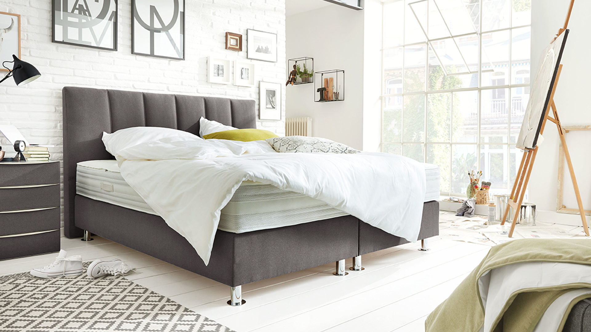 Boxspringbett Oschmann | il aus Stoff in Grau Interliving Boxspringbett Serie 1402 grauer Stoffbezug Neo 485400 & alufarbene Füße – Liegefläche ca. 180 x 200 cm