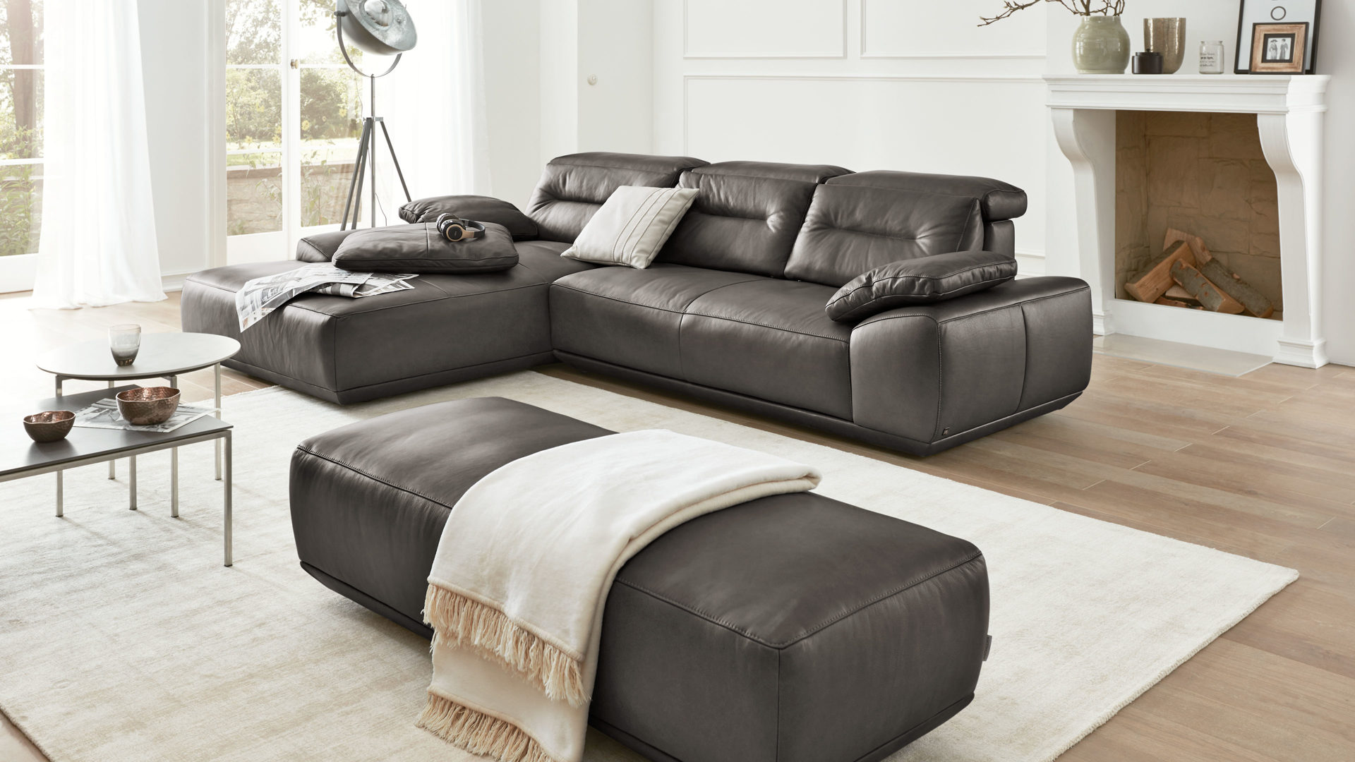 Ecksofa W.schillig | il aus Leder in Grau Interliving Sofa Serie 4000 – Eckkombination graphitfarbenes Leder Z39.94 – Schenkelmaß ca. 209 x 310 cm