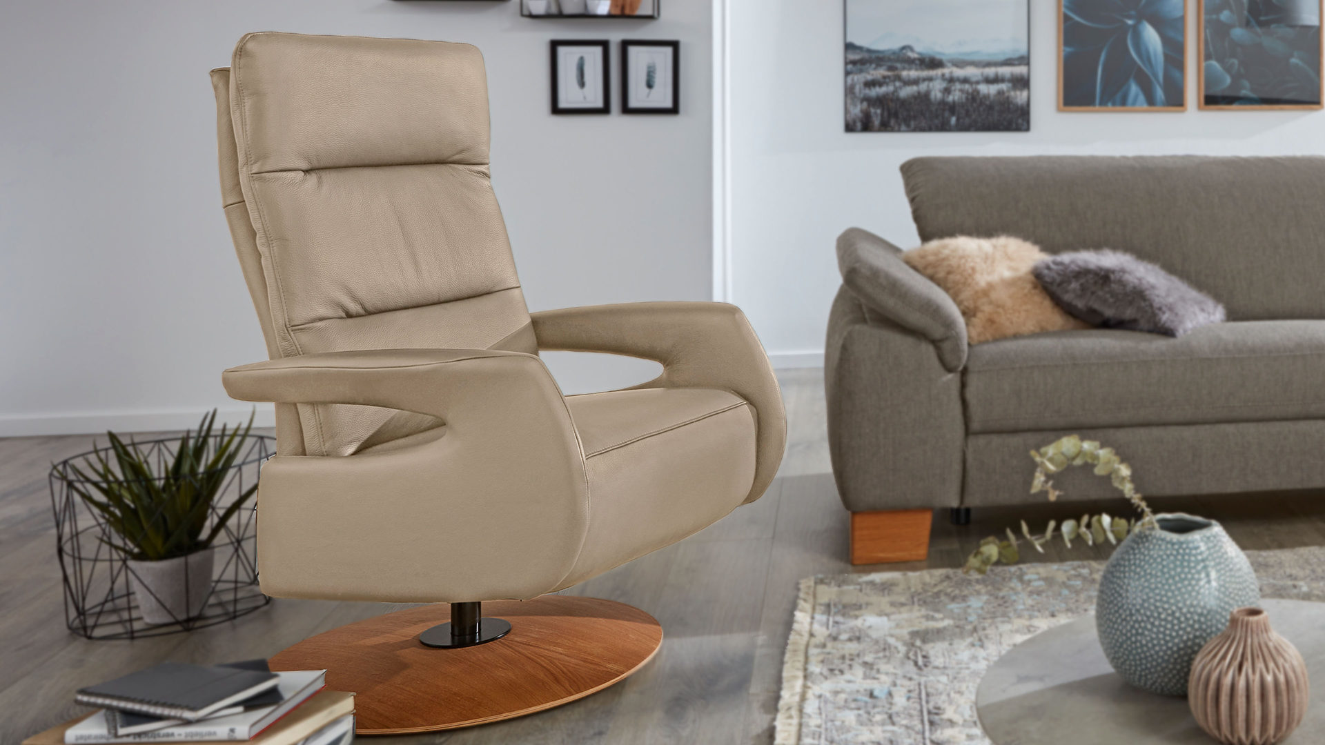 Interliving Sessel Serie 4510 Relaxsessel Perlfarbenes Leder Torero Pearl