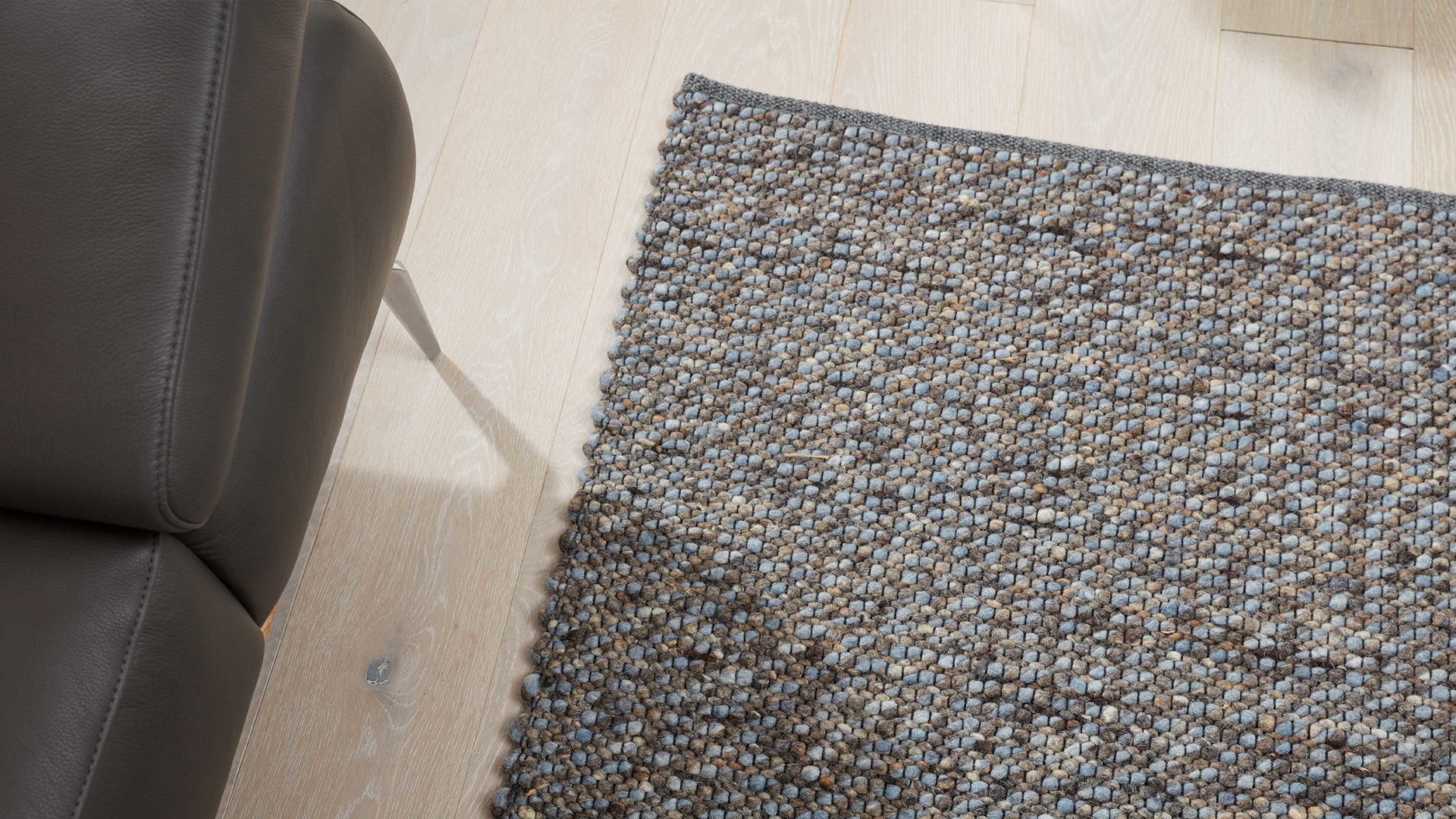 Handwebteppich Interliving aus Naturfaser in Dunkelblau Interliving Teppich Serie B-8001 Ocean – ca. 140 x 190 cm