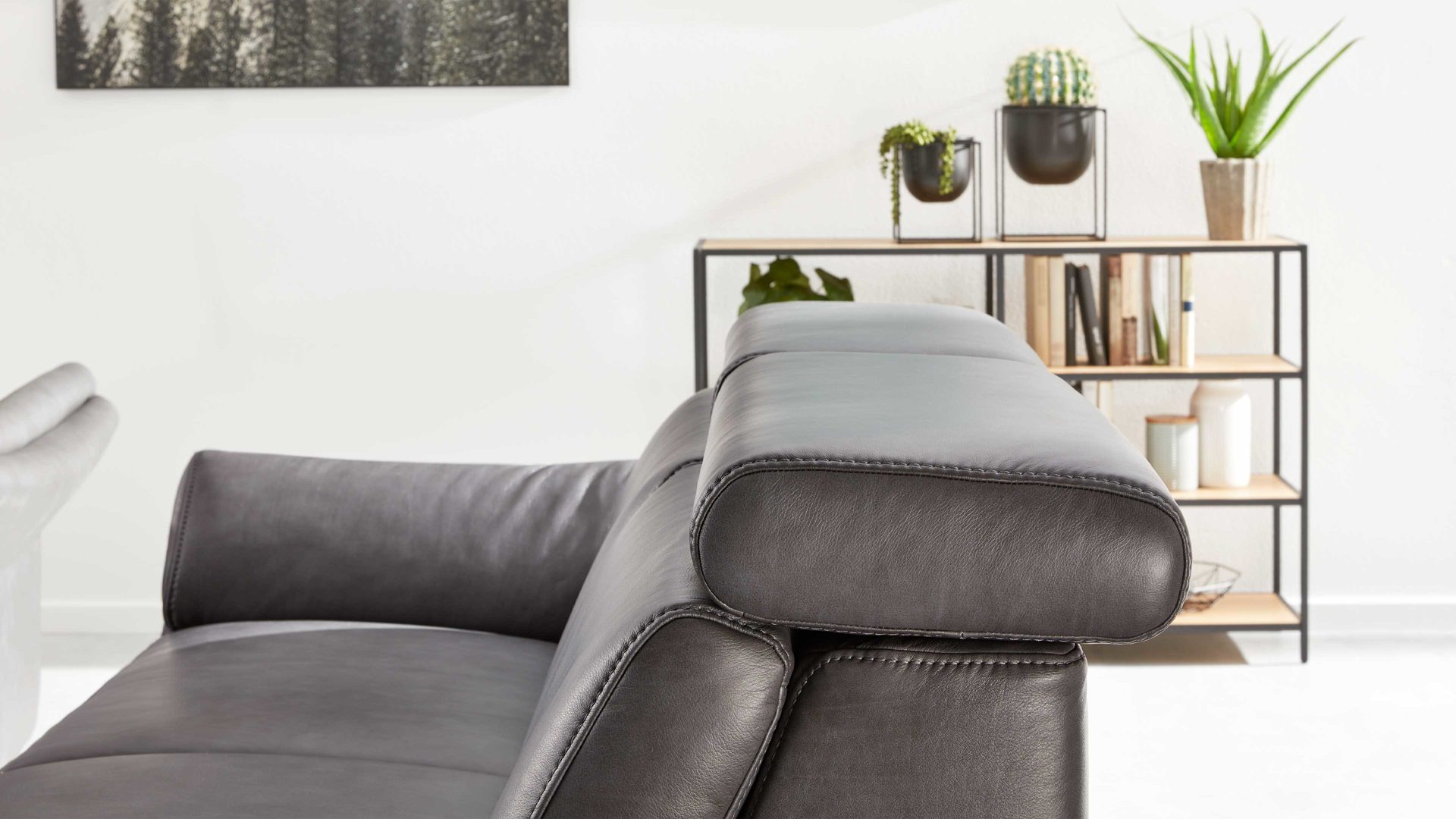 Recamiere Interliving aus Leder in Anthrazit Interliving Sofa Serie 4055 - Recamiere anthrazitfarbenes LongLife-Leder Texas - Länge ca. 222 cm