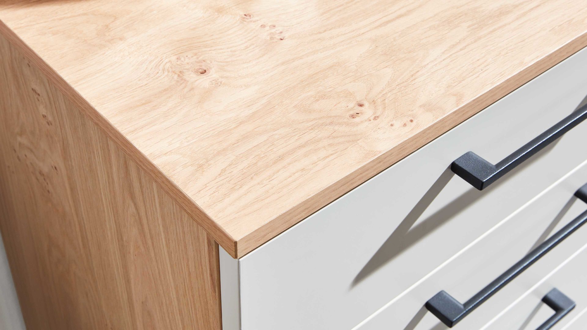 Kombikommode Interliving aus Holz in Beige Interliving Schlafzimmer Serie 1024 – Kombikommode rechts eine Tür, links fünf Schubladen - Sand & Balkeneiche, Breite ca. 120 cm