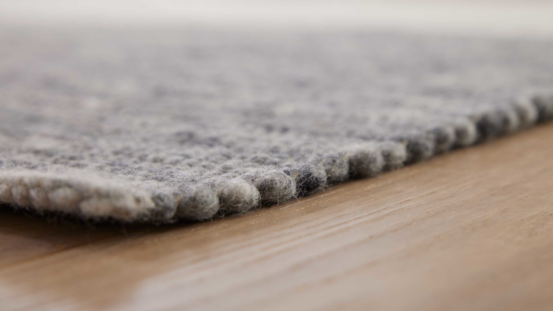 Handwebteppich Interliving aus Naturfaser in Grau Interliving Teppich Serie B-8002 Grau & Hellgrau - ca. 70 x 130 cm