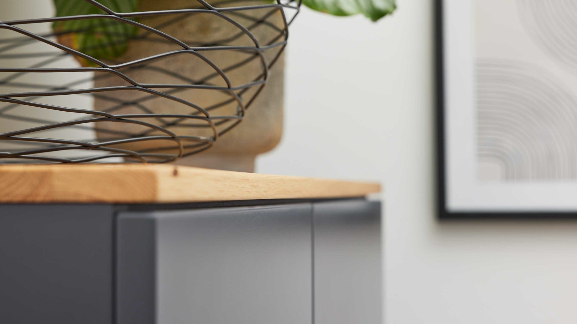 Highboard Interliving aus Holz in Dunkelgrau Interliving Esszimmer Serie 5605 – Highboard quarzgrauer Lack & Charakter-Eiche - fünf Türen, zwei Schubladen, Breite ca. 86 cm