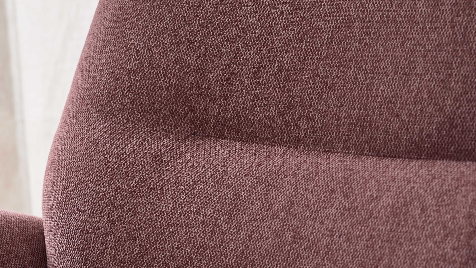 Relaxsessel Interliving aus Stoff in Rosa Interliving Sessel Serie 4504 pastellvioletter Bezug GCP 8 & Edelstahl