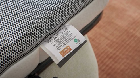 Schlafsofa Interliving aus Stoff in Weiß Interliving Schlafsofa Serie 4700 - Schlafsofa 120LÄ naturweißes Flachgewebe Cyber & schwarze Aluminiumfüße - Breite ca. 188 cm