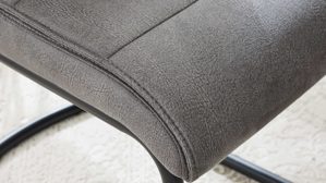 Schwingstuhl Interliving aus Kunstfaser in Dunkelgrau Interliving Esszimmer Serie 5122 – Schwingstuhl onyxschwarze Mikrofaser & mattschwarzes Metall
