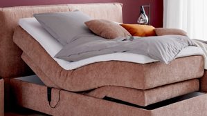 Boxspringbett Interliving aus Stoff in Rosa Interliving Boxspringbett Serie 1420 sienfarbene Chenille Toni & Wildeichefüße - Liegefläche ca. 180 x 200 cm