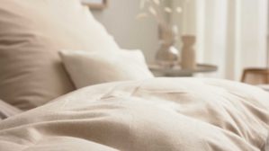 Bettwäsche-Set Interliving aus Stoff in Beige Interliving Bettwäsche Serie 9118 - Biberbettwäsche mit zwei Kopfkissenbezügen Creme & Cappuccino - ca. 80 x 80 cm und ca. 200 x 200 cm